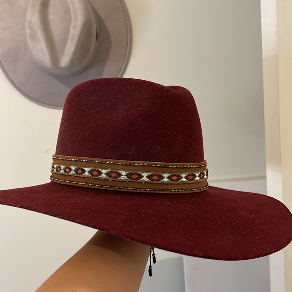 Hat - Picture 4 of 5